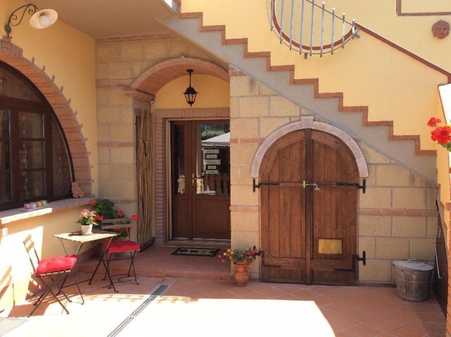Bed And Breakfast Val Di Lupa Castellina Marittima Eksteriør bilde